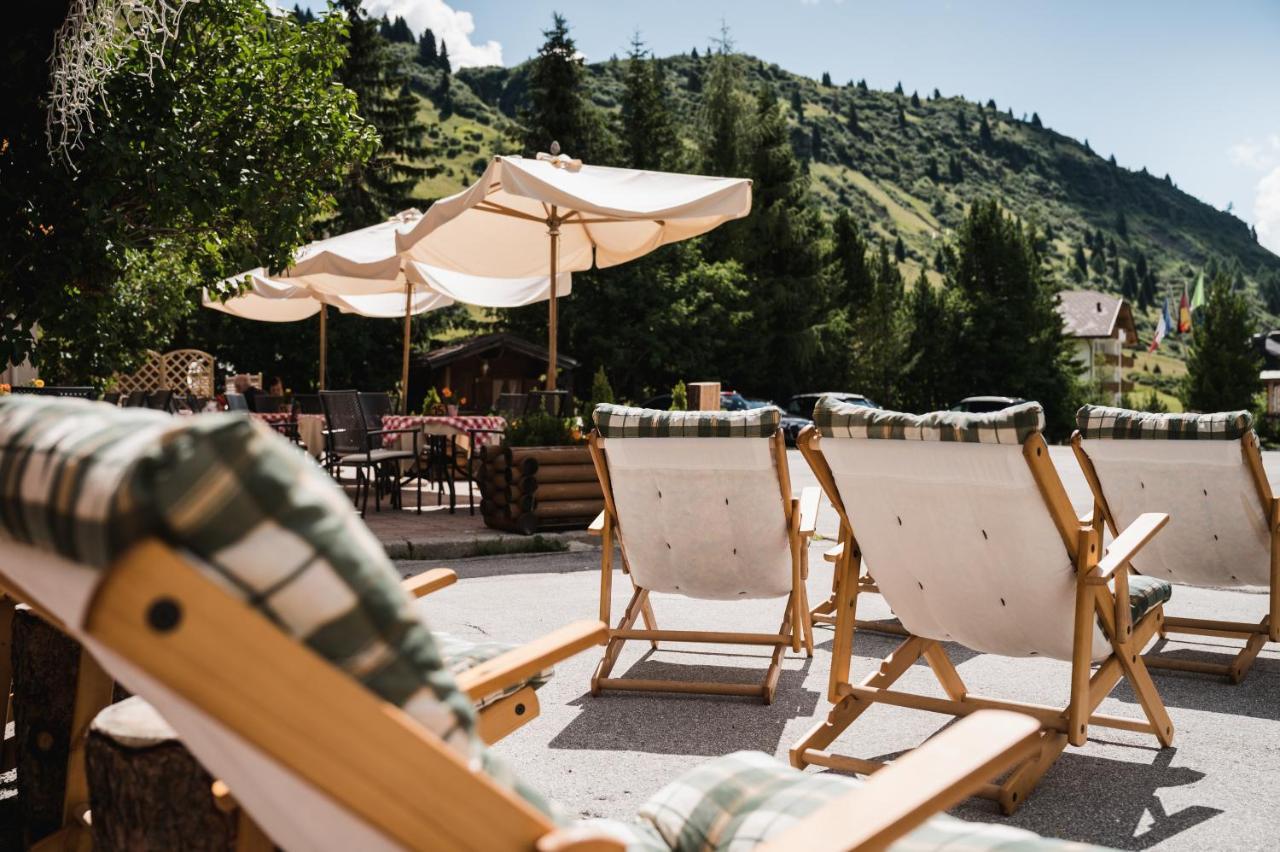 Hotel Monte Cherz Arabba Eksteriør bilde