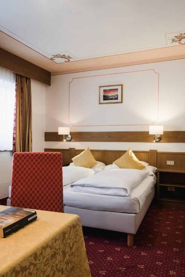 Hotel Monte Cherz Arabba Eksteriør bilde
