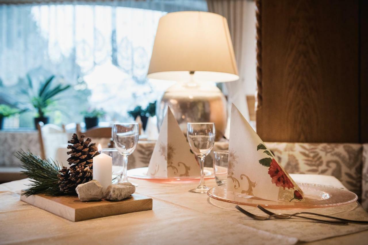 Hotel Monte Cherz Arabba Eksteriør bilde